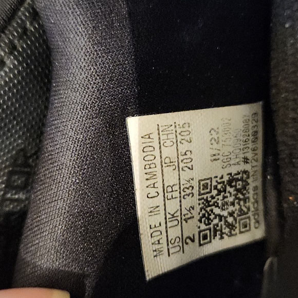 Adidas cleats - Picture 3 of 5